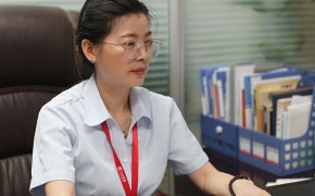 袁施丽
